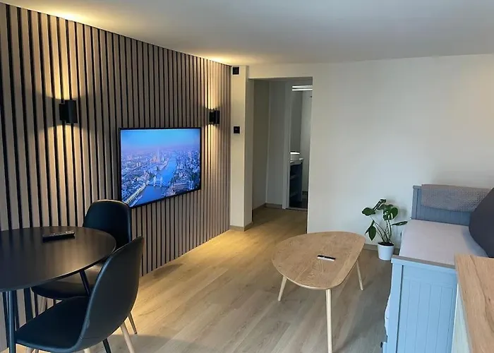 Cosy 600m From Centrum! *